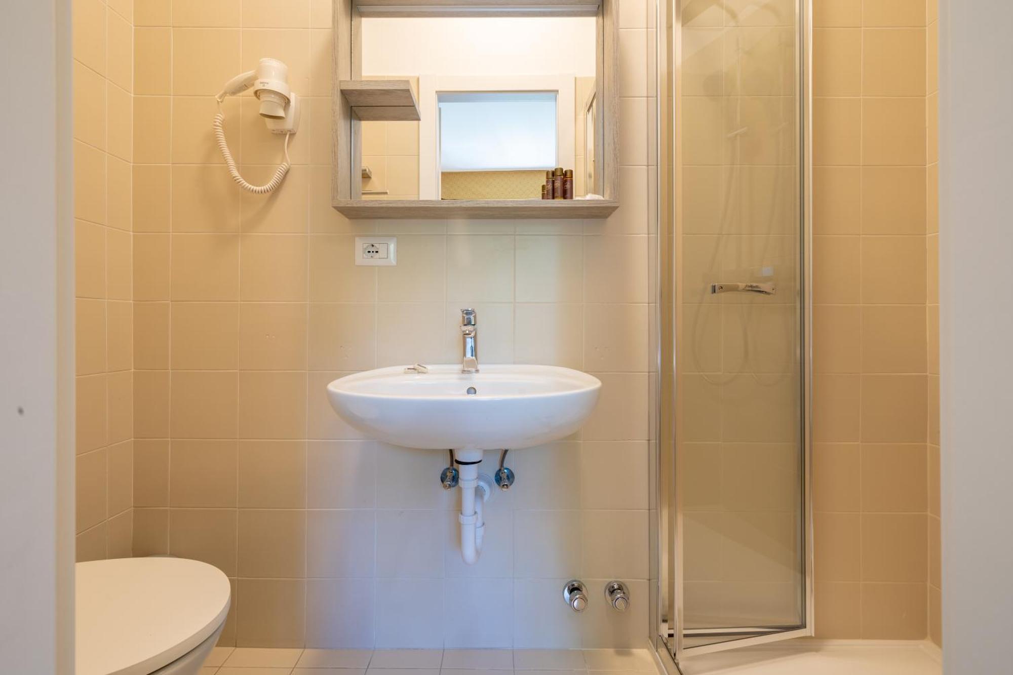 Albergo Villa Edy Тремецо Екстериор снимка
